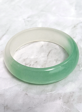 11年老店新疆和田玉白加翠手镯