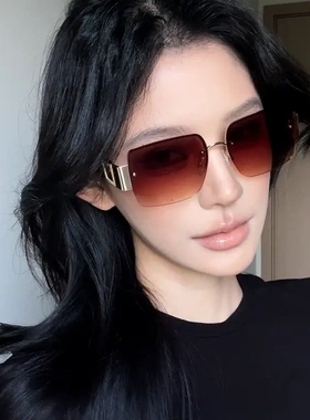 欧美风大框轻奢款方形圆脸显瘦高级感墨镜女潮渐变色度假太阳眼镜