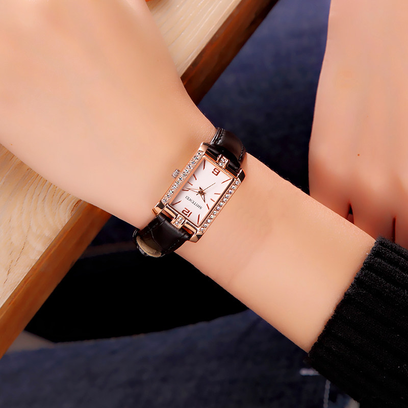 2020女神真皮带女士简约防水石英表 腕表传说国产腕表
