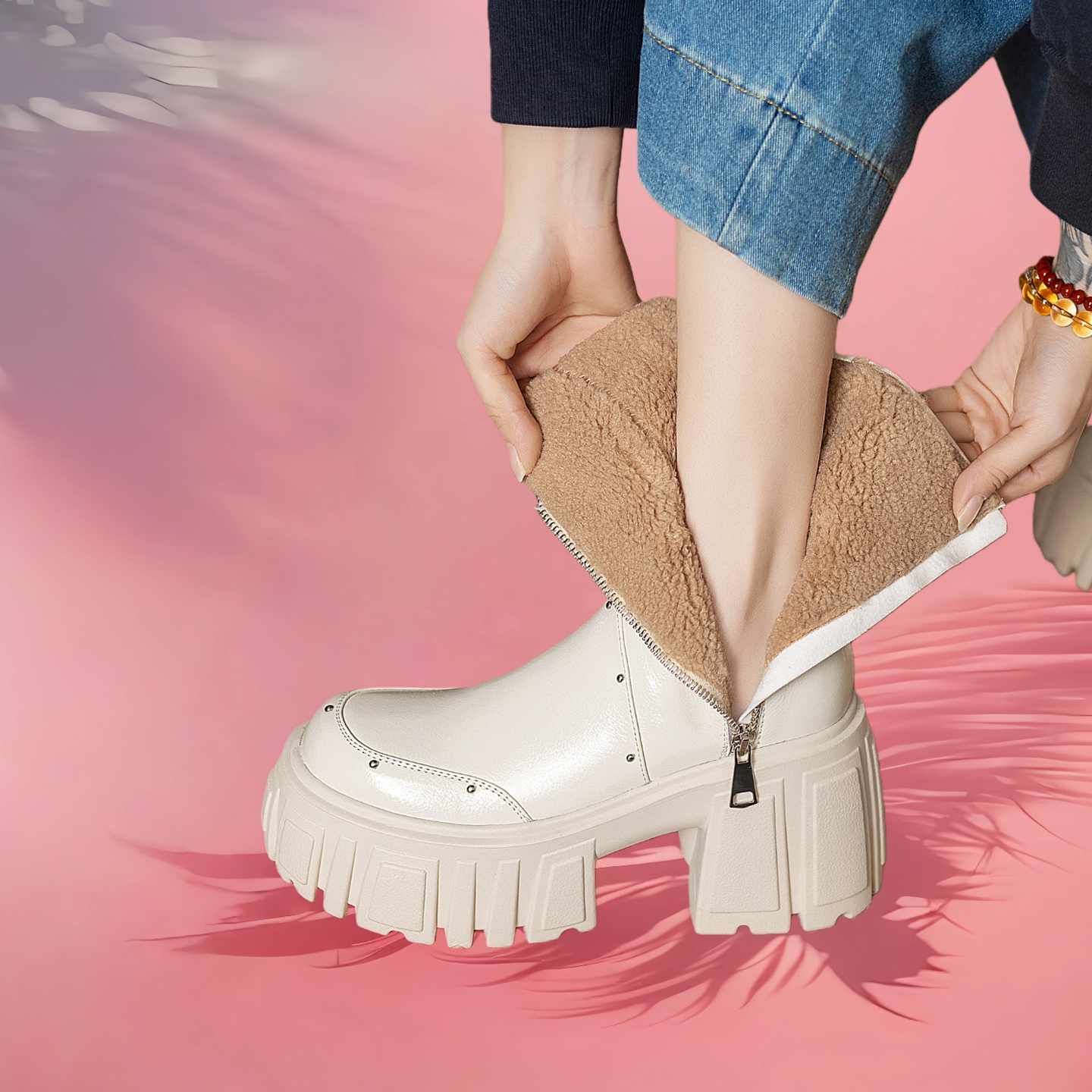 厚底休闲加绒马丁靴女2025冬季新款铆钉骑士靴真皮高跟短靴子粗跟 - 图1