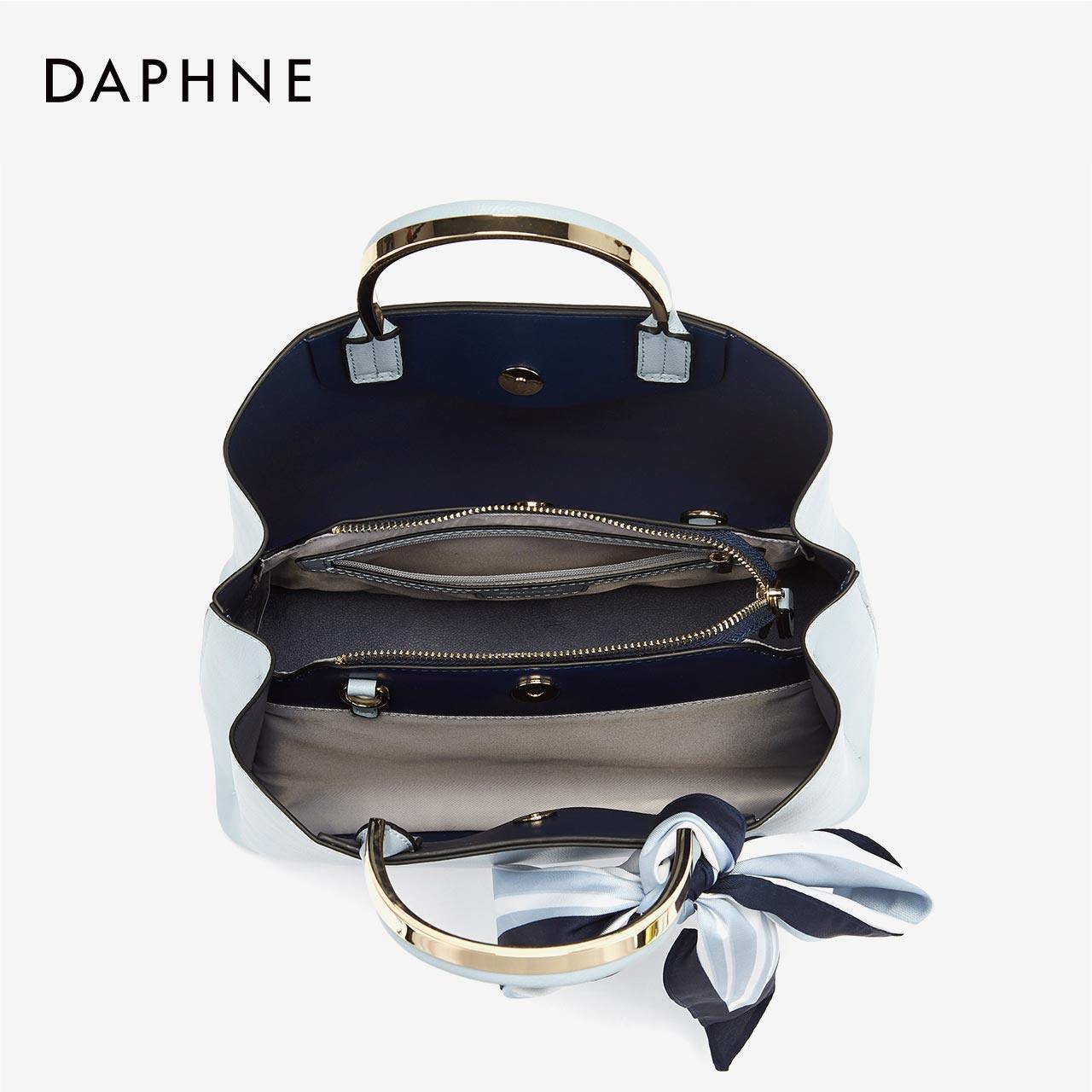 达芙妮2019夏女优雅丝巾手提斜跨包 蜜雅服饰女士包袋