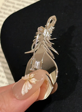 时尚拉丝羽翼胸针吊坠女