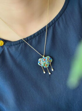 仿天然和田玉吊坠毛衣链女