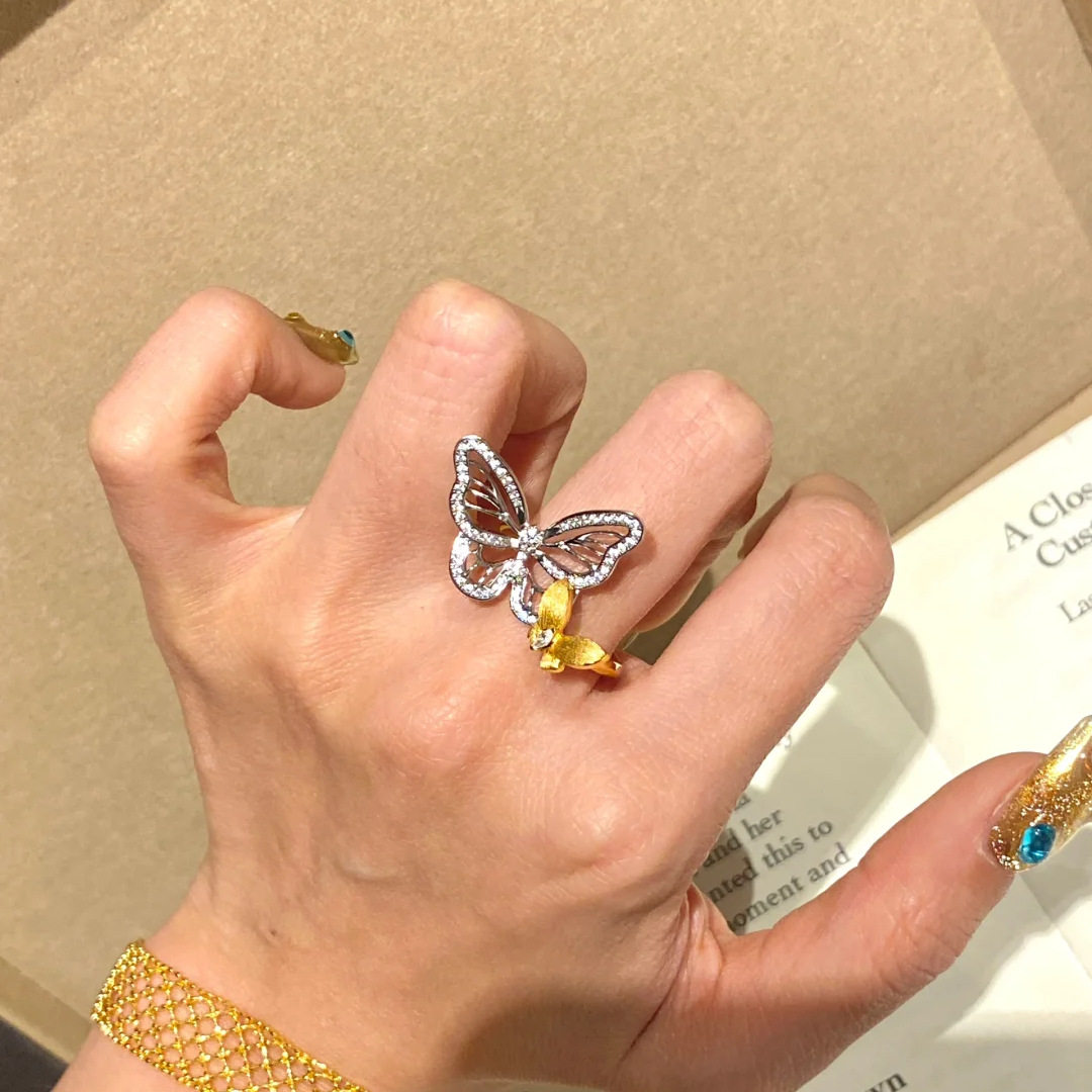 Young retro twin butterfly titanium steel ring for women with light luxury temperament two-color gold butterfly brushed sweet ins fairy style