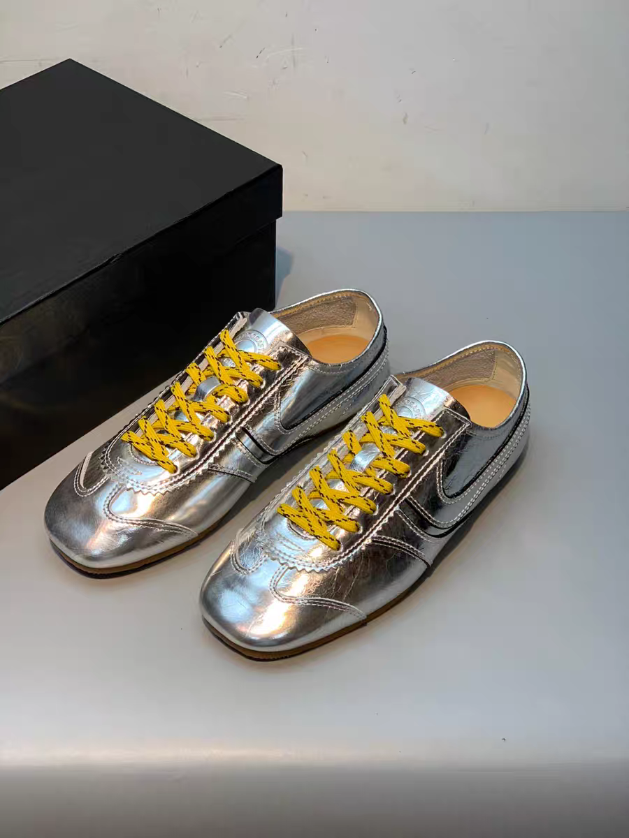 【LU高定版】dvn德训鞋女2025新款小众复古阿甘鞋平底真皮板鞋 - 图1