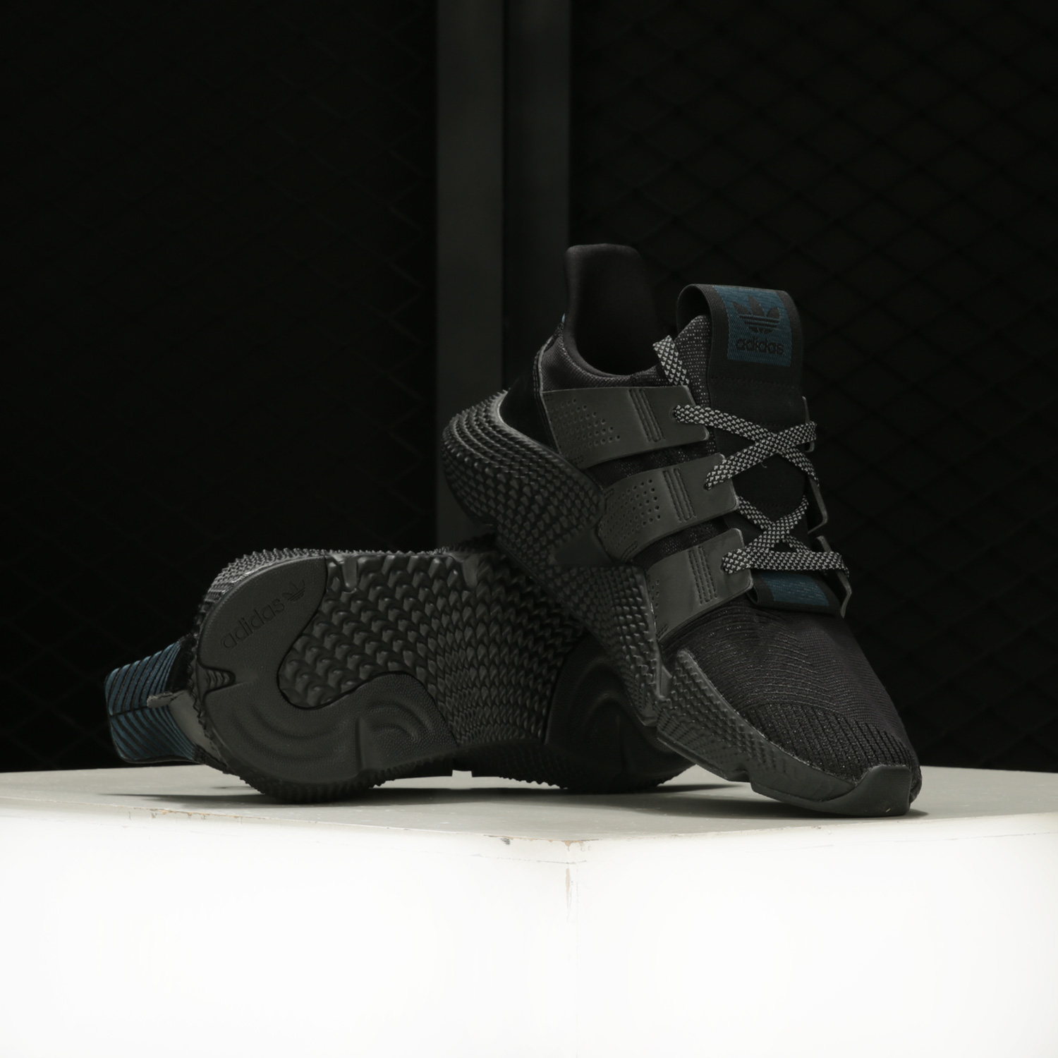 Adidas/阿迪达斯官方正品 PROPHERE 三叶草男女休闲运动鞋 FY3366 - 图0