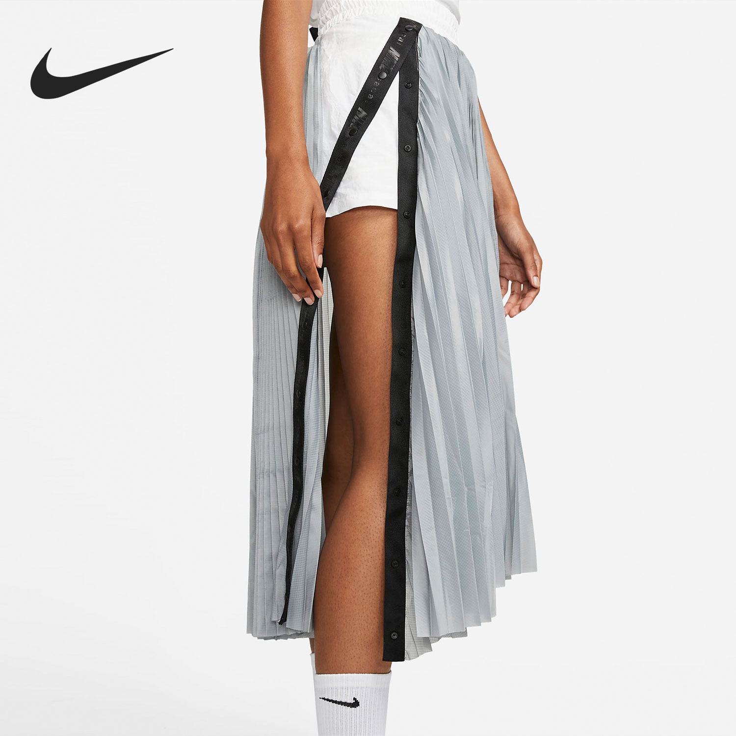 Nike/耐克正品sacai 当季新款女子休闲半身裙CZ4683-100 - 图2