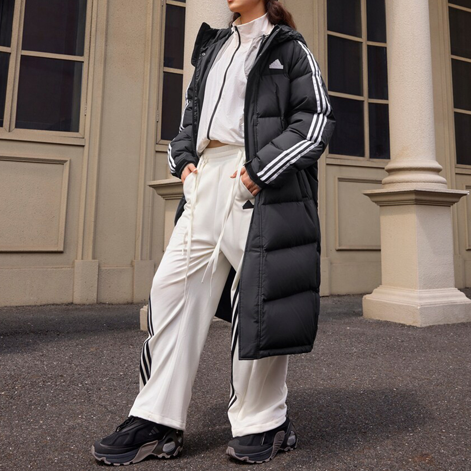 Adidas/阿迪达斯正品新款男女保暖经典三条杠羽绒服JM9122 - 图0