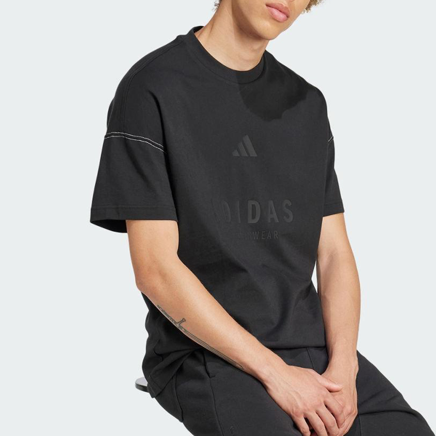 Adidas/阿迪达斯正品夏季新款男士经典宽松透气圆领短袖JJ3658 - 图0