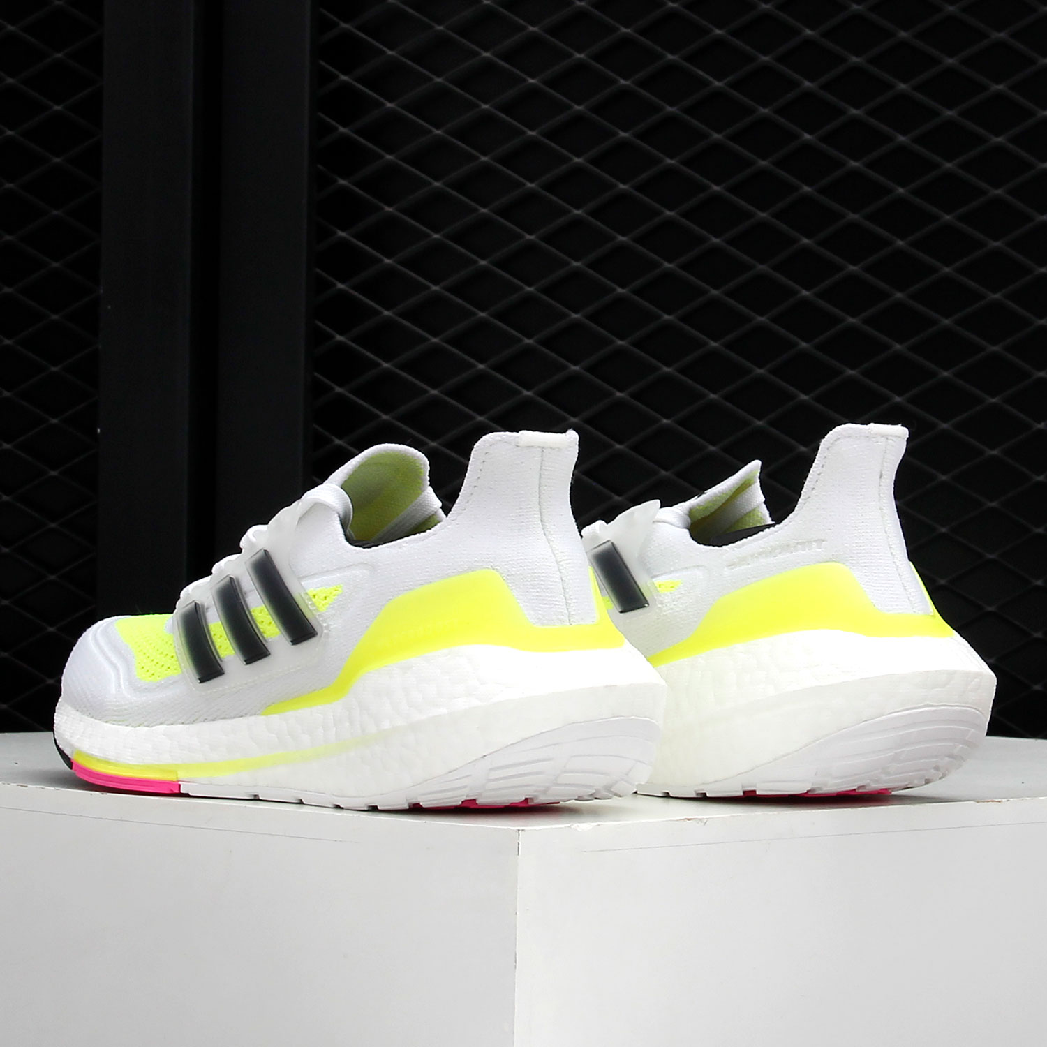 Adidas/阿迪达斯正品 ULTRABOOST UB21 J大童跑步运动鞋 FZ2929-图0