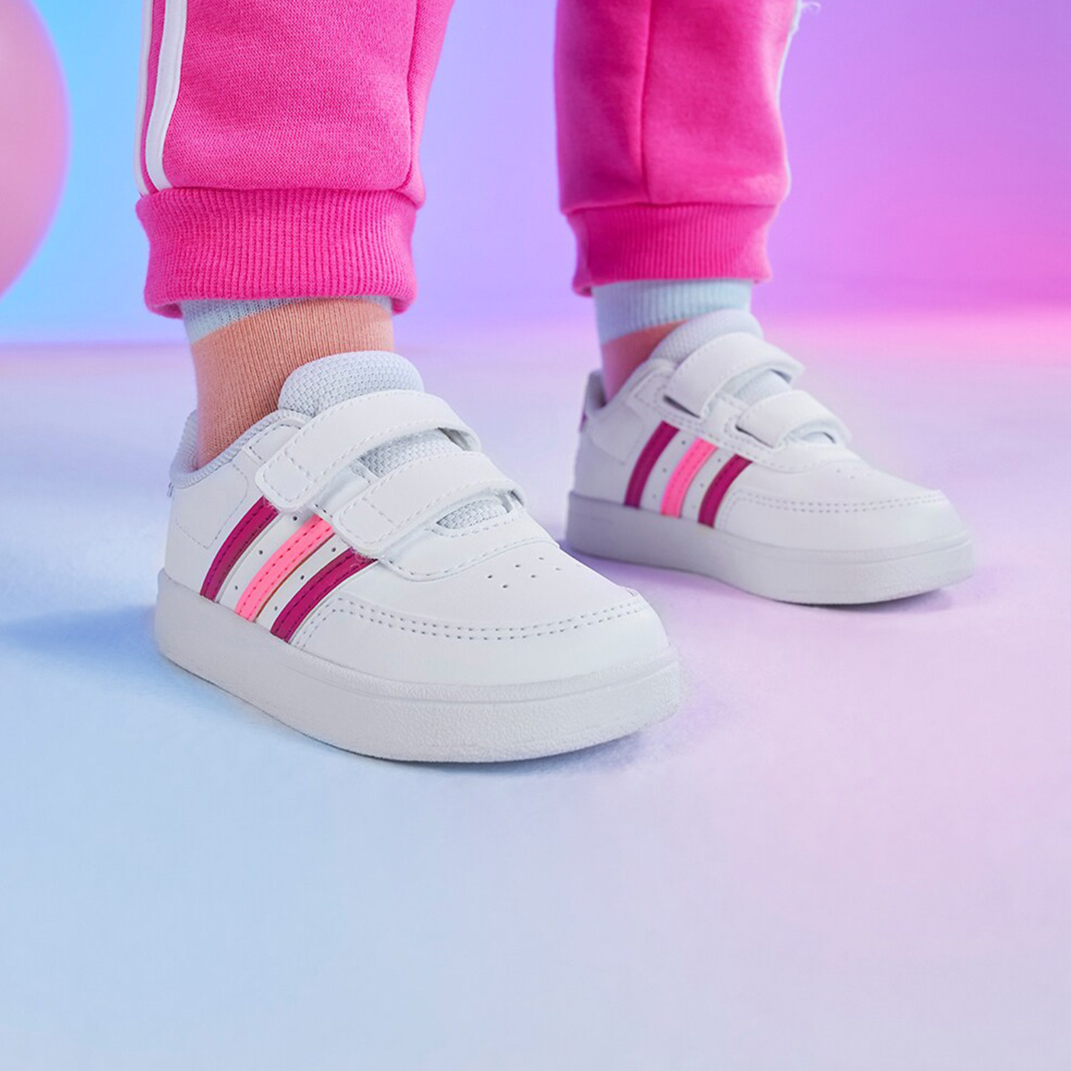 Adidas/阿迪达斯正品BREAKNET 2.0 CF I婴童魔术贴板鞋HP8973,淘宝优惠券,粉丝福利购,淘宝优惠卷