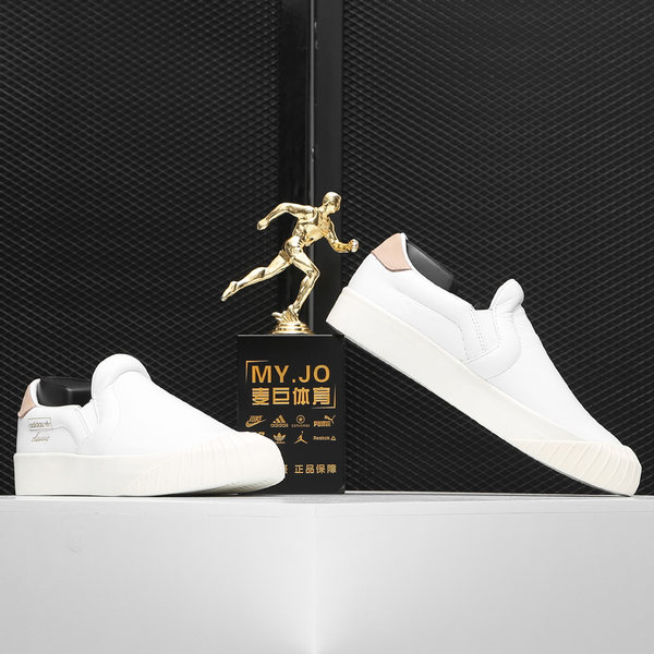 adidas /阿迪达斯正品女子休闲运动