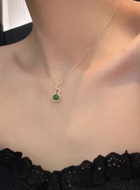 S925镶钻和田玉葫芦吊坠项链