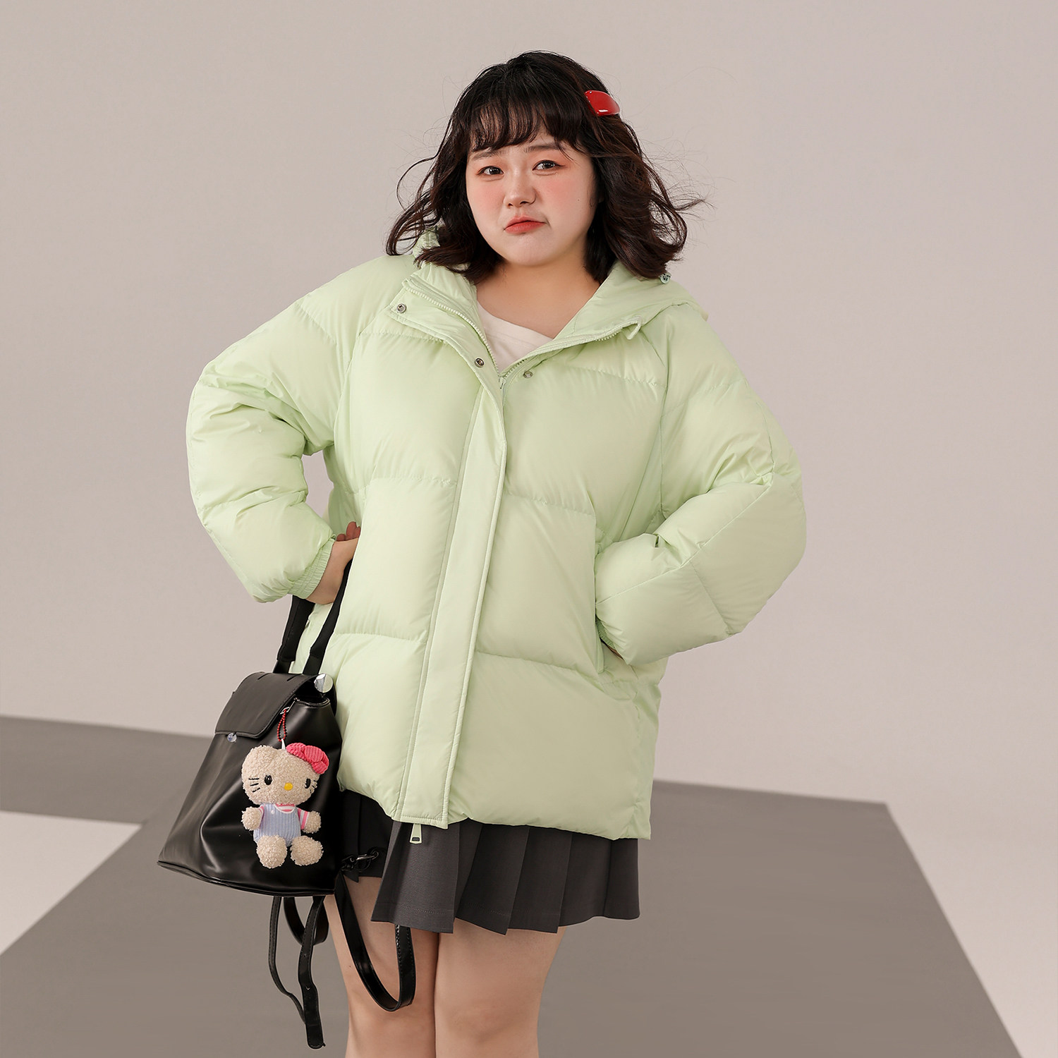 DM100大码百分百微胖mm女装纯色百搭正肩三防连帽短版羽绒服外套