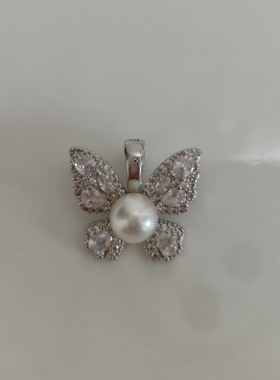 天然淡水珍珠吊坠轻奢小众设计感高级蝴蝶万能扣太阳花葫芦鱼尾