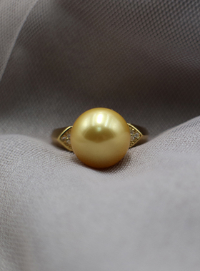 挚彩 新款金珍珠贝珠戒指纯银镀18K厚金戒托正圆极强光淡水指环女
