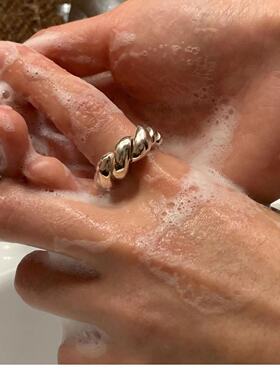 韩国设计感925银麻花戒可颂扭结