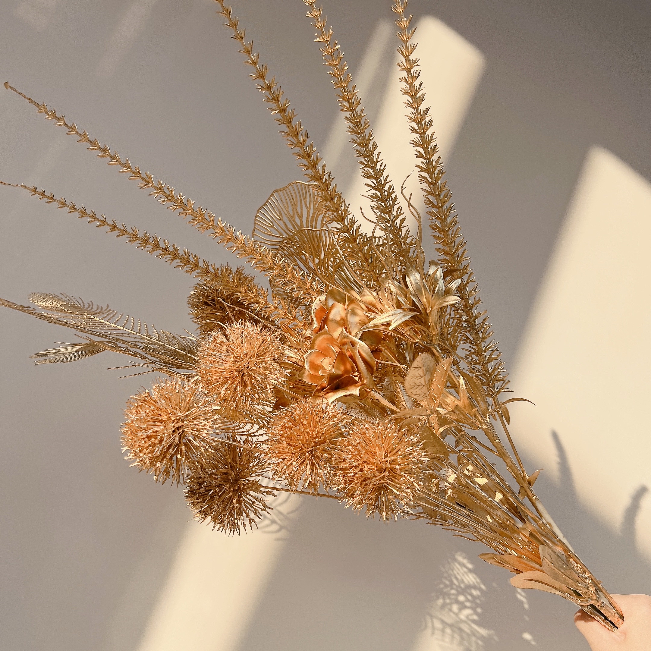 心悠新年福桶金叶子仿真植物尤加利银杏叶大浆果冬青年宵装饰假花 - 图0