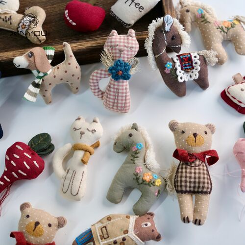 【心悠】森系手工布艺配饰复古小马可爱玩偶刺绣小熊文艺风配件 - 图3