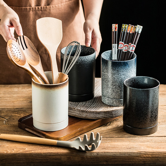 Chopstick tube drain chopstick rack tube with bottom disc creative Japanese ceramic kitchen drain cage knife fork spoon storage tube