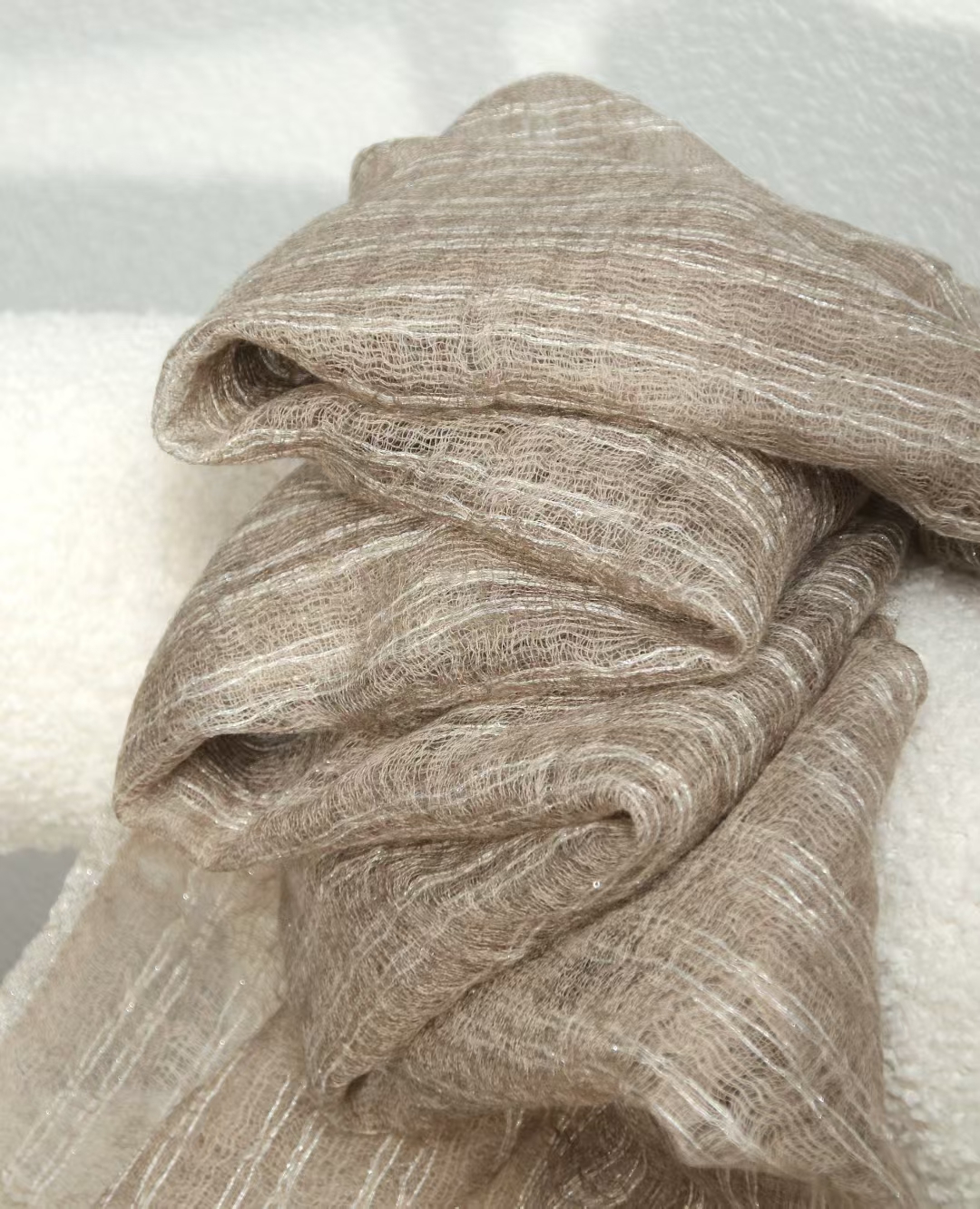 200支羊绒薄银丝线围巾披肩两用空调房多功能防晒围巾白绒 - 图0