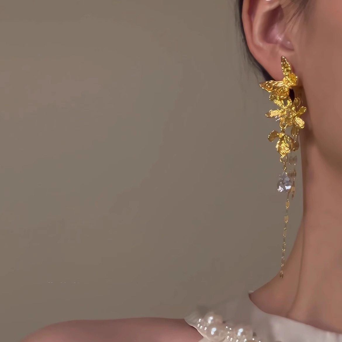 「月蝶鎏金」金色蝴蝶耳环女高级感流苏耳坠液态金属复古法式耳饰,淘宝优惠券,粉丝福利购,淘宝优惠卷
