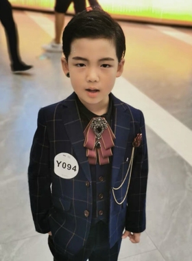 黑钻石高档男童嘉宾商务西服领结