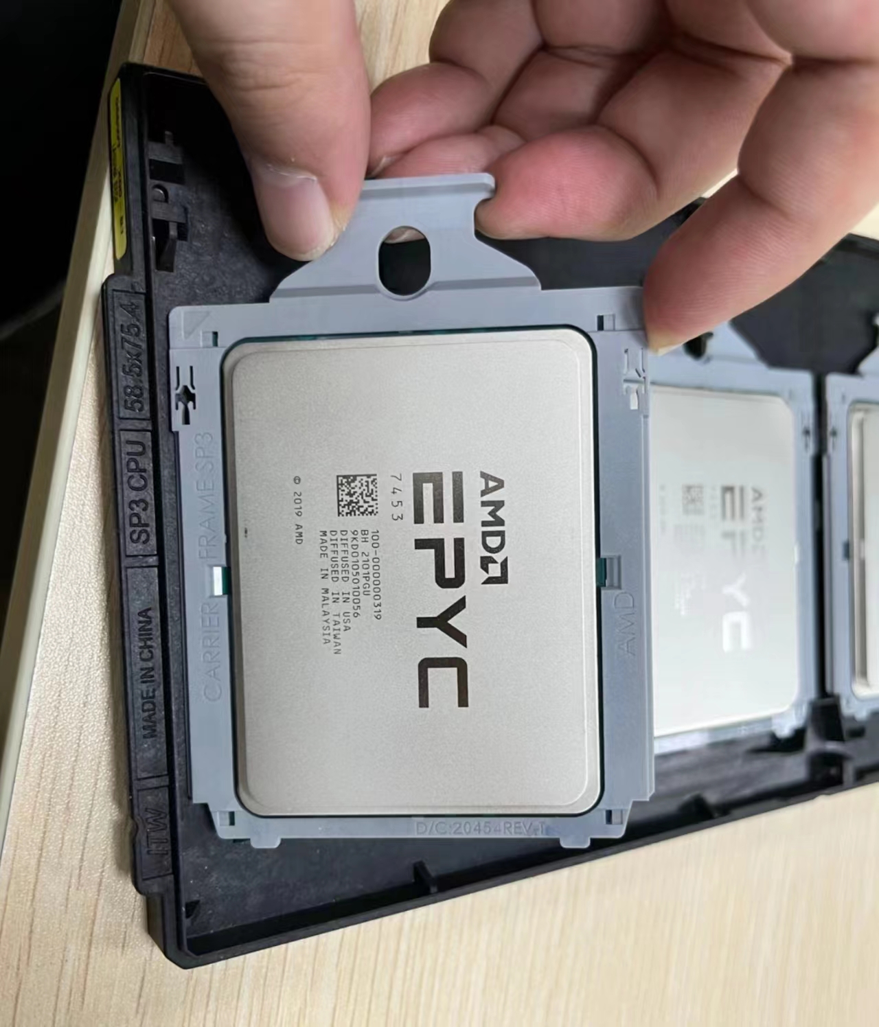 AMD EPYC 7773X/7763/7543/7313/7713/7T83服务器CPU - 图0