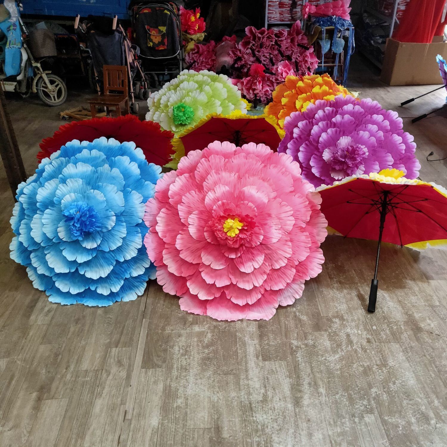 手持学生舞蹈方队出场啦啦队运动会入场创意道具开幕式方阵表演