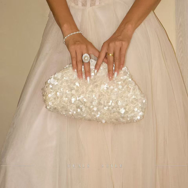 UGALS秋冬法式复古小众鱼鳞亮珠片云朵饺子时尚百搭手拿斜挎小包,淘宝优惠券,粉丝福利购,淘宝优惠卷