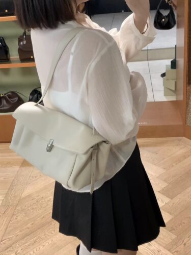 韩国正品 Lememe 26新款 Sca Grand Amelie牛皮包翻盖锁扣单肩包 - 图0