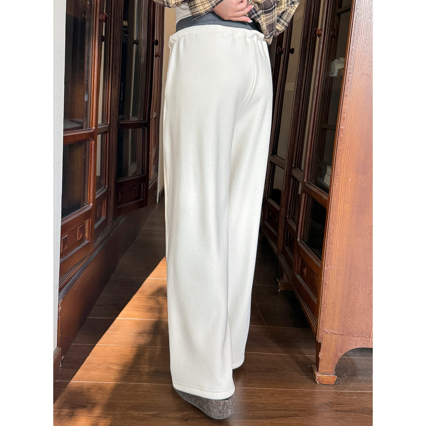 2026冬装新款240斤大码女阔腿裤200胖mm撞色高腰慵懒加绒厚弯刀裤,淘宝优惠券,粉丝福利购,淘宝优惠卷