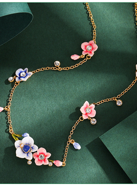 甜美珐琅彩釉多色渐变兰花锁骨链