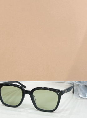 男女通用潮酷百搭遮阳墨镜