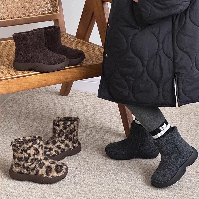 女童棉靴2025冬季儿童毛呢加厚保暖雪地靴亲子豹纹短靴男童大棉鞋 - 图0