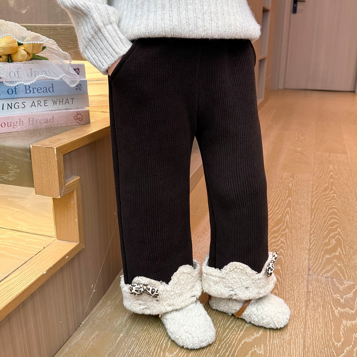 女童直筒裤子秋冬季2025新款儿童加绒猫耳女宝宝一体绒加厚阔腿裤,淘宝优惠券,粉丝福利购,淘宝优惠卷