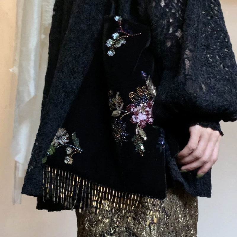 黑色丝绒刺绣单肩包女2026秋冬新款新中式复古百搭流苏小方包女包,淘宝优惠券,粉丝福利购,淘宝优惠卷