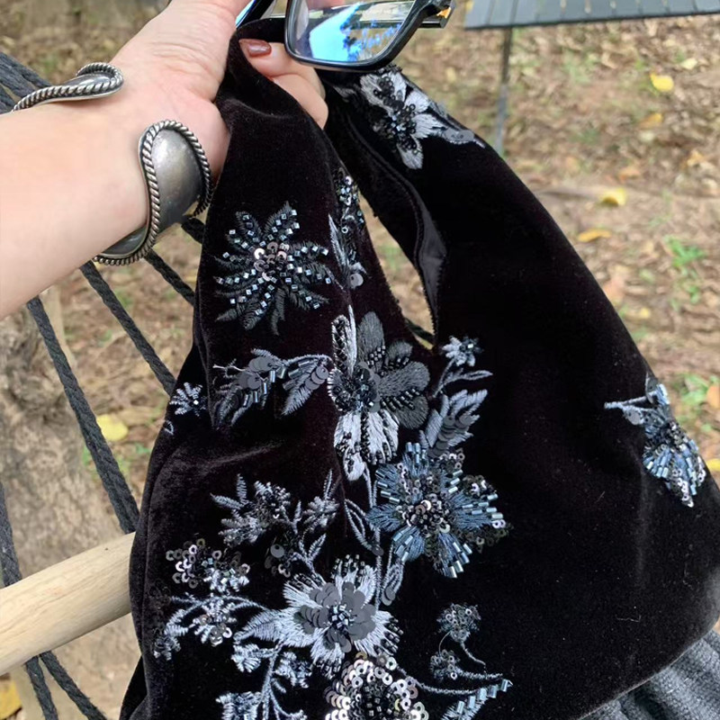 新中式亮片丝绒手提包女士2025年秋冬新款复古钉珠刺绣百搭手拎包,淘宝优惠券,粉丝福利购,淘宝优惠卷