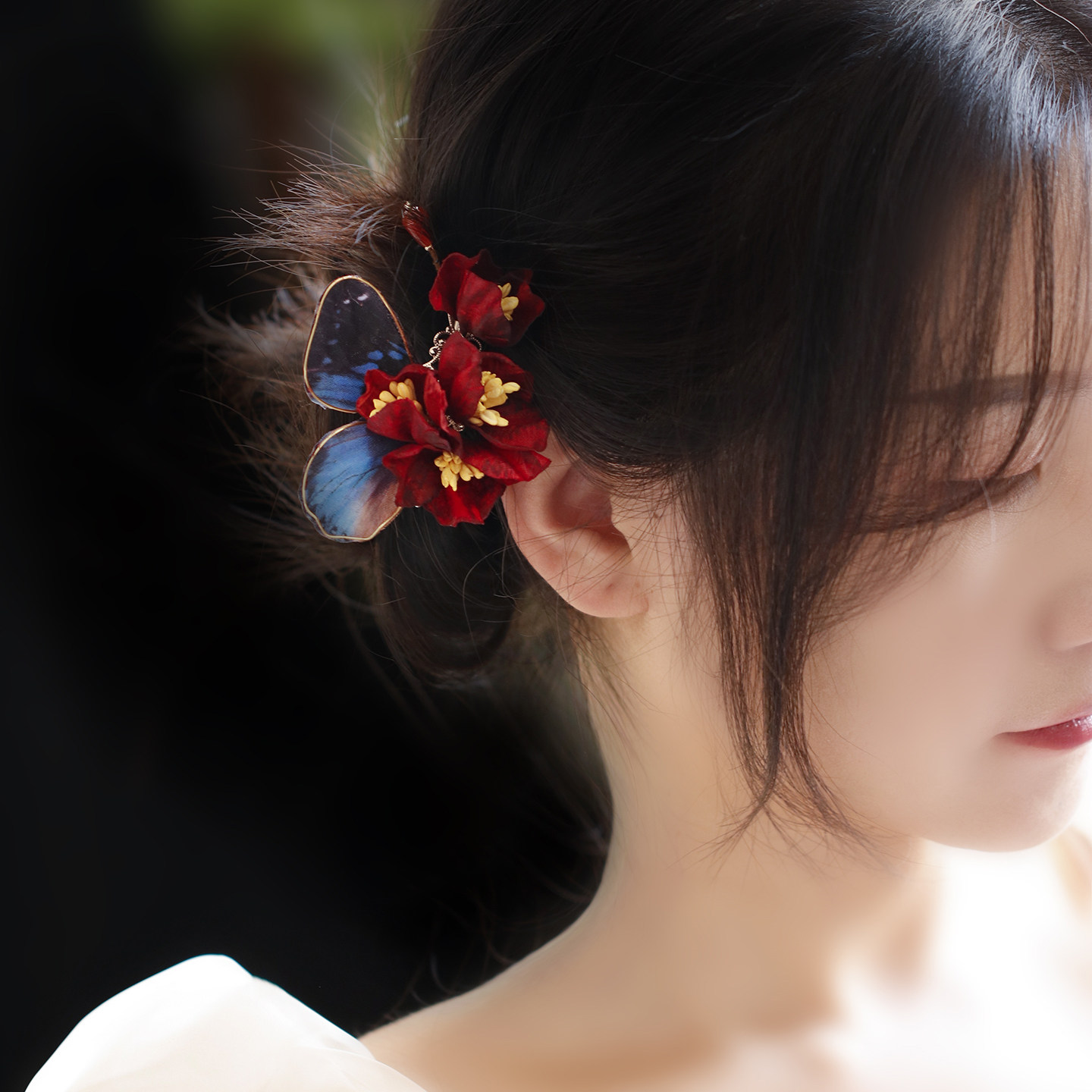 暖岁蝶 女红色花朵发饰仿真蝴蝶造型精致发夹头饰小众配饰 古典舞,淘宝优惠券,粉丝福利购,淘宝优惠卷