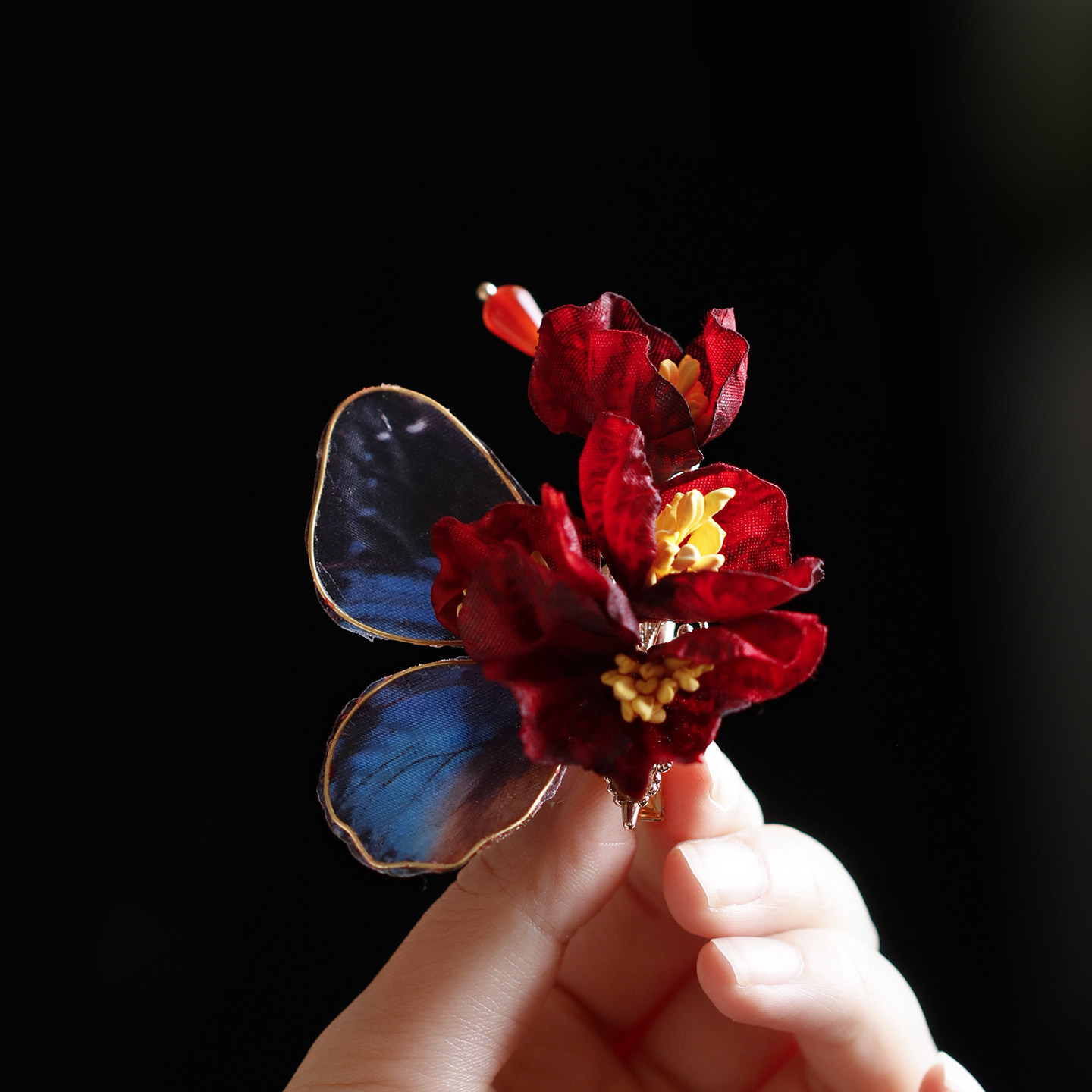 暖岁蝶 女红色花朵发饰仿真蝴蝶造型精致发夹头饰小众配饰 古典舞,淘宝优惠券,粉丝福利购,淘宝优惠卷