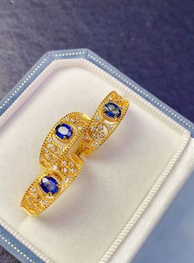 天然蓝宝石戒指 金镶成色 高净度 主石4*5mm925银镀黄金四爪