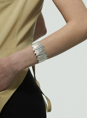 Limb掠目· 回声系列肌理开口宽面手镯女小众设计原创高级24秋冬