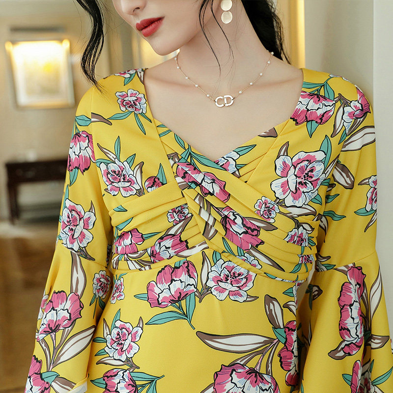 千细change she2020春装新款短裙 changeshe连衣裙