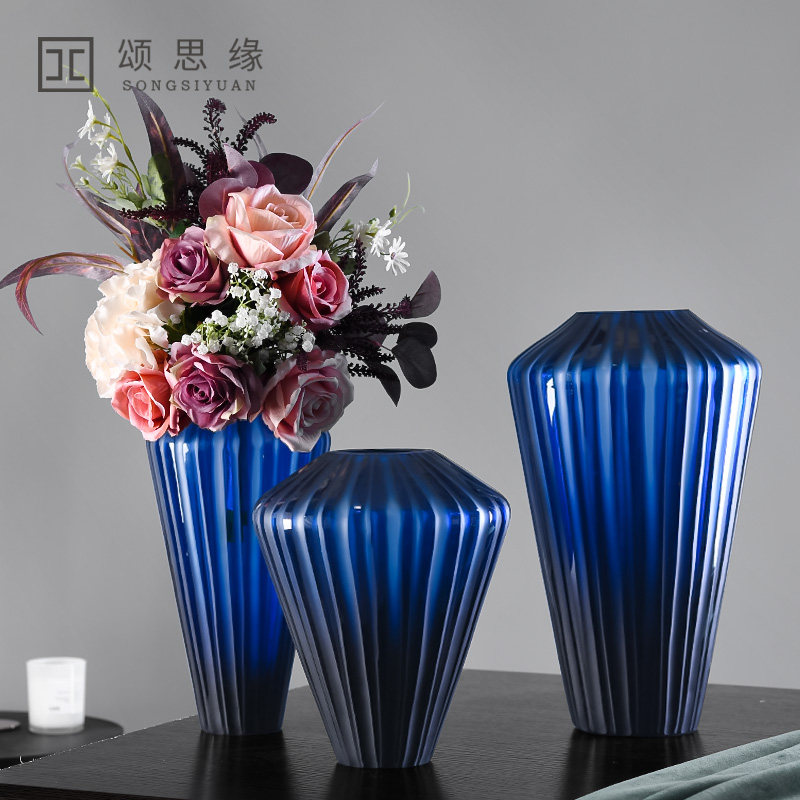 轻奢加厚玻璃花瓶设计师软装饰品客厅酒店会所创意摆件北欧简花器