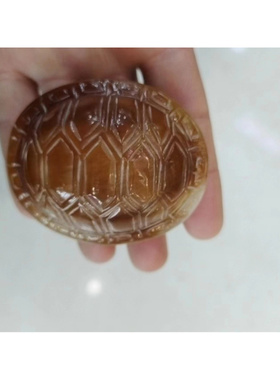 藏式天然披毛西羊角蜜龟壳手把件