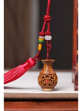 绿檀木质香囊香薰球镂空手机吊坠