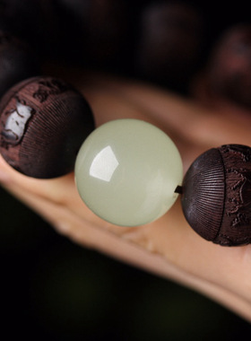 小叶紫檀雕刻五牛图夜光石2.0手