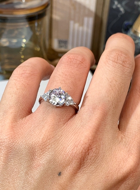 一克拉三克拉订婚求婚结婚钻戒