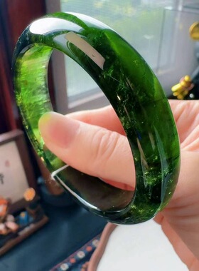 魅晶天然水晶晶体通透巴西荧光老料绿碧玺手镯