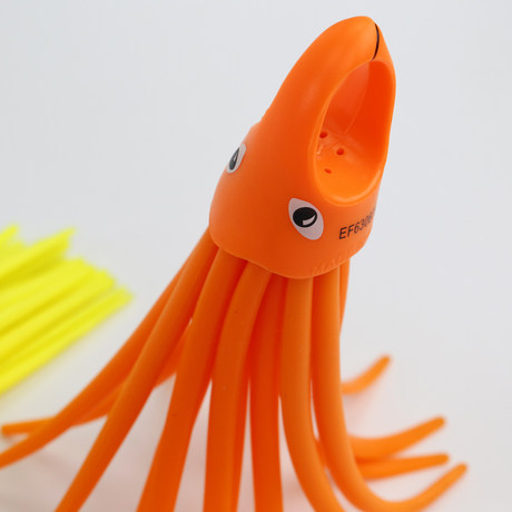 swimming squid toy